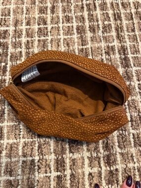 Casa Lopez Pouch